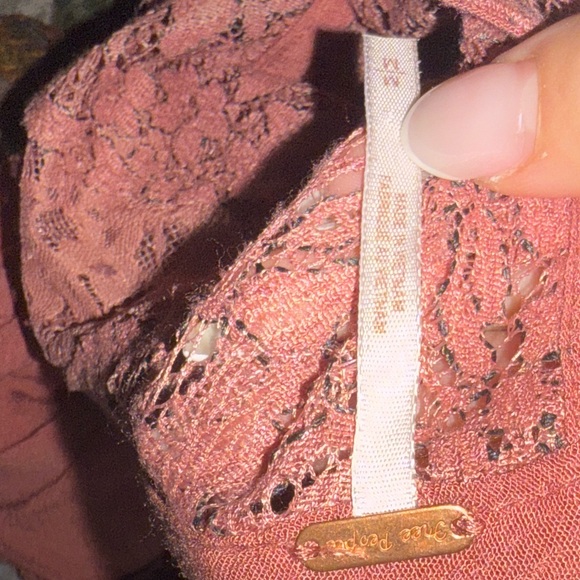 Free People - Picture 4 of 6